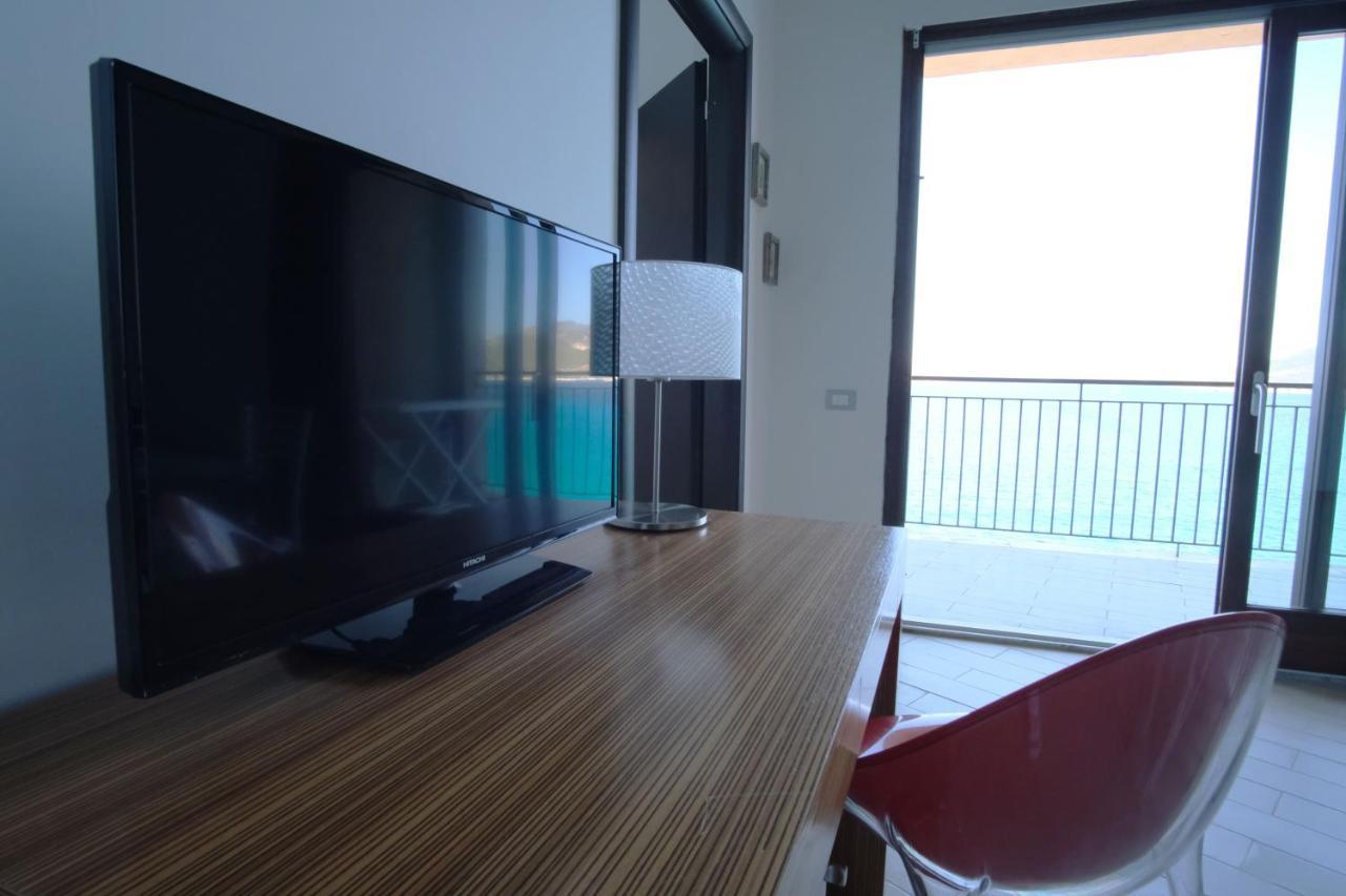 Nuraghe Apartments Teulada Eksteriør billede